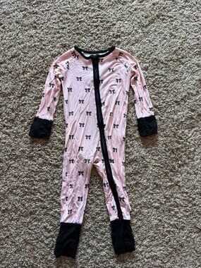 Amazon pink and black bow bamboo pajamas